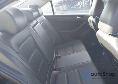 2014 Volkswagen Jetta 1.8T Se from USA, damaged, VIN 3VWD17AJ1EM426893